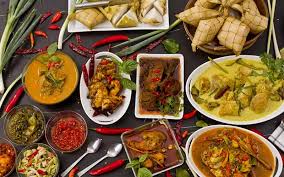 Lontong sayur khas betawi yang segar sangat cocok untuk sarapan. 7 Hidangan Makanan Yang Sering Dijumpai Saat Idul Adha