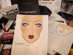 Dottie Rose🌹 (Bee 🐝)