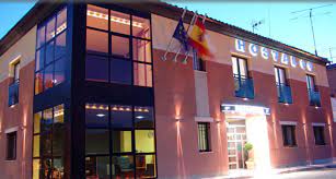 Hostal buenavista, su opción para dormir en cuenca con todas las comodidades y la mayor calidad de sus hostales en cuenca es | en el hostal buenavista ubicado en cuenca capital, como su buen nombre dice, desde el podrá ver unas vistas inolvidables de nuestra ciudad, en el podrá encontrar todas las comodidades de un hotel. Hostales En Cuenca Alojamientos En Cuenca Hoteles En Cuenca