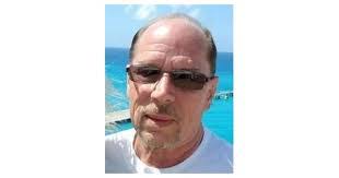 Travis Headley's Instagram, Twitter & Facebook