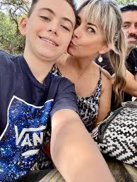 11-13 yr old boy struggling to make friends at school