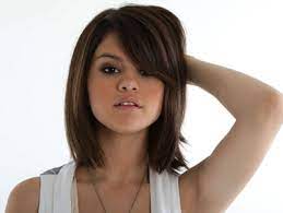 E’ uno dei tagli di capelli per viso tondo in assoluto più elegante e irresistibile. Taglio Capelli Viso Tondo Taglio Capelli Capelli Corti Viso Tondo