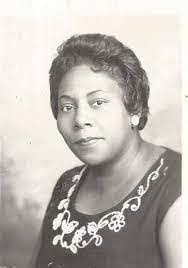 Gwendolyn Jarrett's Instagram, Twitter & Facebook