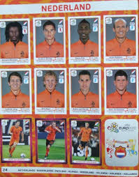 Dat passje van wesley net, dat was het nederlands elftal dat ik ken van twee jaar geleden. Panini Euro 2012 Het Nederlands Elftal Deel 3 Nederland Portugal Abubakari De Vries Blog