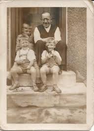 Kneales from around the world