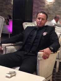 Femeia a pozat în playboy și are o relație cu celebrul antrenor de 7 ani. Laurentiu Reghecampf Home Facebook