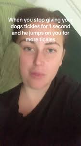 Lilly Lloyd (@lillylloydx)