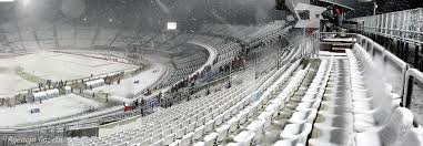 Czy polscy piłkarze pokonają reprezentację słowacji? 14 10 2009 Smutny Widok Pusty I Zasniezony Stadion Slaski Zdjecie Dnia