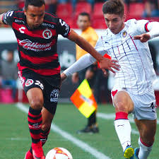 El entrenador del fc juárez realiza el 22% de las sustituciones (5) en los últimos 10 minutos del d. Chivas Jugara Con Uniforme Titular Contra Tijuana Por La Jornada 1 Del Clausura 2019 Chivas Pasion
