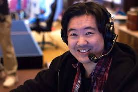 Tomorrow (3/6) at 3pm PT, James Chen will be joining us for a live stream  where he'll be taking challenges and commentating matches! 📽  http://twitch.tv/capcomunity