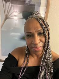 thank goddess for accepting me in this group I am new my name is Manuel