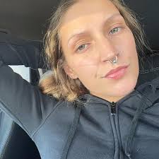 What does it mean when you dream about your teeth falling out?