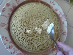 Praktis dan lebih menyehatkan karena dibuat sendiri di rumah. Martabak Manis Anyone Rumahnya Aini