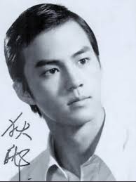 Di Long Jiang David said no apologies, Di Long son: the room has his two  photos