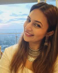 Simple Gold Tikka Designs Ruby White Stone Bridal Gold Maang Tikka With  Price Online