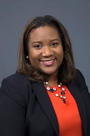 5 Questions with Faculty: DeeDee Bennett