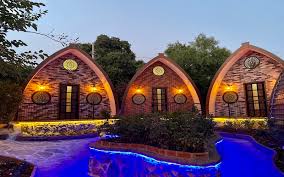 Gelin, bu yaz doğayla iç içe yaşamayı bir hayal olmaktan çıkarıp kısa süreliğine olsa da gerçeğe dönüştüren ekolojik tatil yerlerini keşfedin. Kiralik Bungalov Doga Ile Ic Ice Bir Tatil Tatil Homes