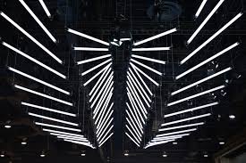 Kinetic Lights Recherche Google Light Sculpture Light Installation Artistic Lighting