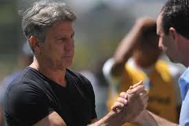 Aproveite vídeos e músicas que você ama, envie e compartilhe conteúdo original com amigos, parentes e o mundo no youtube. Gremio X Flamengo Rogerio Ceni Costuma Ter Dificuldades Contra Renato Gaucho Blog Drible De Corpo