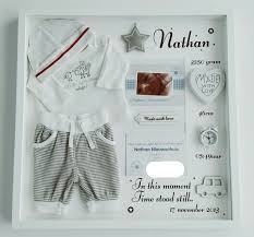 Geboortebord Met Eerste Pakje Troetel Com Newborn Shadow Box Baby Shadow Box Baby Memories