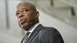 NFL star Nelson Agholor invites fan who threw viral shade to Eagles game