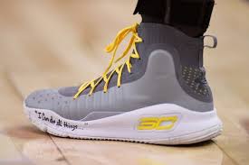 A history of every steph curry signature shoe including his latests, the under armour curry 8 and curry 3zero iii, and his player drafted out of davidson with the 7th overall pick in the 2009 nba draft, stephen curry began his career as a nike athlete, and wore. Golden State Warriors Stephen Curry 30 Walks On The Court While Playing Against The New Or Girls Basketball Shoes Stephen Curry Shoes Curry Basketball Shoes