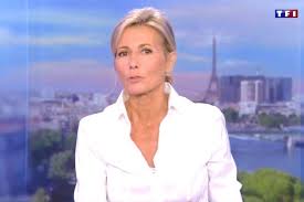 On 16 april 2009, the employee responsible for the web innovation department was fired for criticizing the hadopi law in a private email (on 19 february) sent to a member of parliament. Video Claire Chazal A Presente Son Dernier Jt Sur Tf1