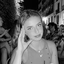 Miriam Solis (@miriamsolis_09)