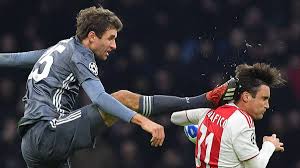 Argentina national team coach lionel scaloni made one change in sunday's training. Muller Apologises To Tagliafico For Kick To The Head As Com