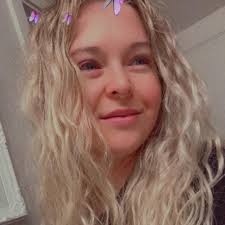 What's causing the dead birds in Navarre Beach?