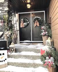 5 Garden Decor Ideas That Will Change Your Whole Outdoor Farmhouse Christmas Decor Front Porch Christmas Decor Front Porch Decorating