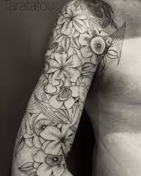 Photos noir et blanc © horace bristol. Taratatou Tattoo Tatouage Sakura Flowers Fleur