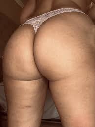 Just peachy - HD Porn Pics