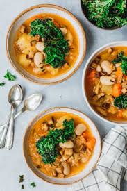Sauerkrautsuppe Mit Weissen Riesenbohnen Grunkohl Eat This Foodblog Vegane Rezepte Stories Rezept Sauerkrautsuppe Sauerkraut Grunkohl