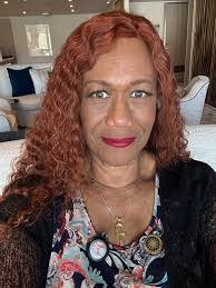 Melissa Quint's Instagram, Twitter & Facebook