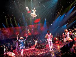 Best Las Vegas Shows For Kids And Family Family Vacation Hub Las Vegas With Kids Las Vegas Shows Beatles Love Show