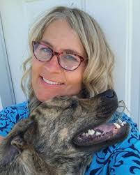 Lynette Willett's Instagram, Twitter & Facebook