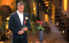 24 albums turning 20 in 2021. Bachelor Sensation Sebastian Preuss Vergibt Im Finale Keine Rose