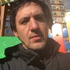 Через два года у пары родился старший сын, которого они назвали артуром, а еще через три года на свет. Artur Smolyaninov Vpervye Rasskazal Chto Ego Mladshij Brat Stradaet Ot Autizma Vokrug Tv