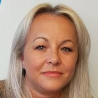 Tracey Hacker's Instagram, Twitter & Facebook