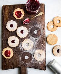 Black currant preserves are traditionally used in the torte and raspberry preserves are most commonly used for the cookies. Recipes Blog Recipe For Austrian Linzer Augen From Holiday Cookies And Giveaway Of The Cookbook And Three Zabar S Natural Fruit Spreads