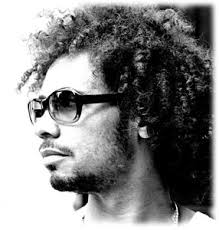 プロフィール| Victor Davies(ヴィクター・デイヴィス)