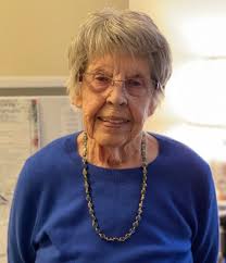 Beverly Donner's Instagram, Twitter & Facebook