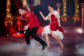 Marta arndt is a popular german dancer and trainer. Let S Dance Am 20 3 2020 Fakten Wer Ist Ausgeschieden Tanze Punkte Songs Unter Corona Einfluss