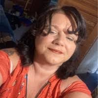 Kellie Belcher's Instagram, Twitter & Facebook