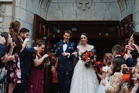 Mickey mouse, le personnage qu'il a imaginé, l'a fait connaitre dans le monde entier, et même s'il est mort depuis plus de 50 ans, tous les enfants se. Quizz Des Maries Un Jeu Incontournable Pou Animer Votre Mariage