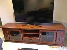 With this tv stand, you can create a relaxed and pleasant atmosphere in the midst of your home. Matching Tv Unit And Coffee Table