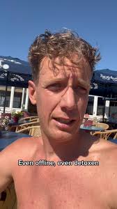 Meer gezin, meer familie, meer vrienden, meer natuur, meer strand, meer  lummelen, meer opladen, meer schaakpartijen met mijn oudste zoon en dus  even minder Social Media 👌, Tot september en geniet van ...