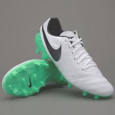 Advertisement Ebay Nike Tiempo Mystic V Fg 819236 103 Football Boots White Green Old Football Boots Football Boots Cool Football Boots