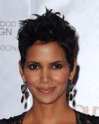 The year was 1990 and halle berry had just been hired and all set to get her acting on in the 90's film, strictly business, which also starred some other heavyweight actors, such as tommy davidson, samuel jackson, joseph c. Halle Berry Moviepedia Wiki Fandom
